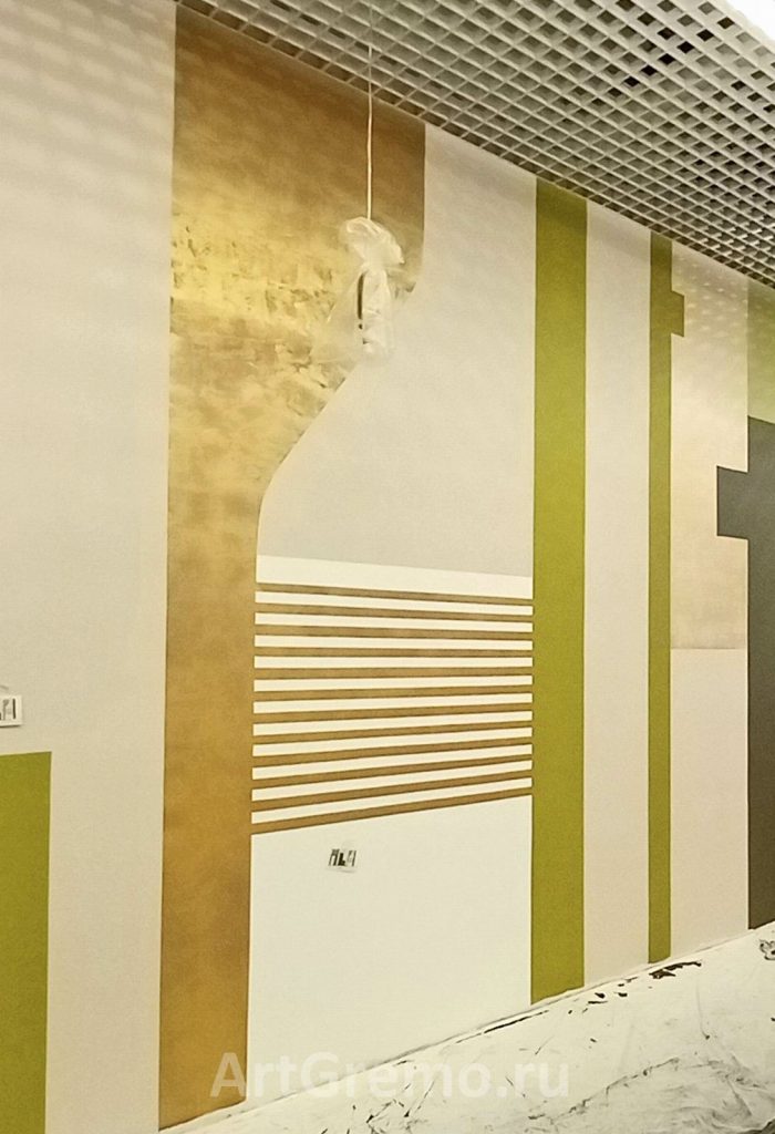 Геометрический рисунок с бутылками на заводе Труд. Фрагмент.